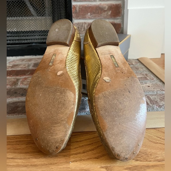 💗Louise Et Cie Gold Metallic Snake Embossed Leather Penny Loafers - size 9. - Picture 10 of 14